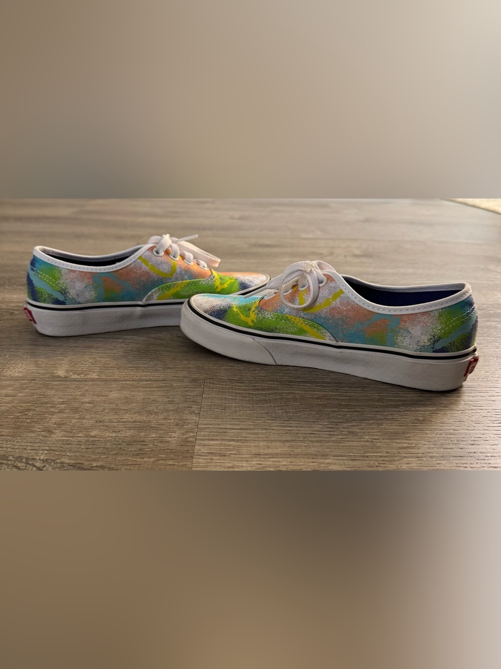 Vans - Picture 4 of 6